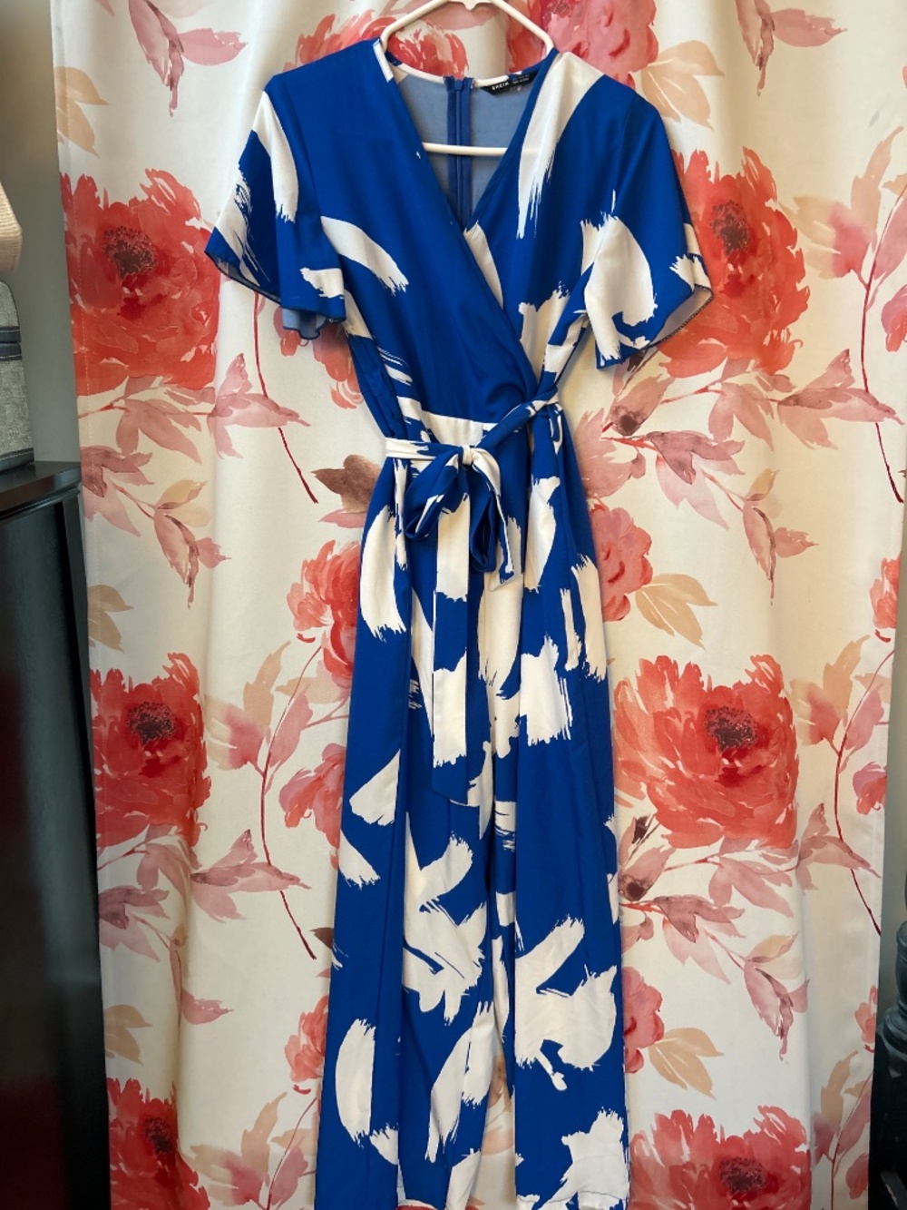 Blue pattern jumpsuit - Picture 3 of 3